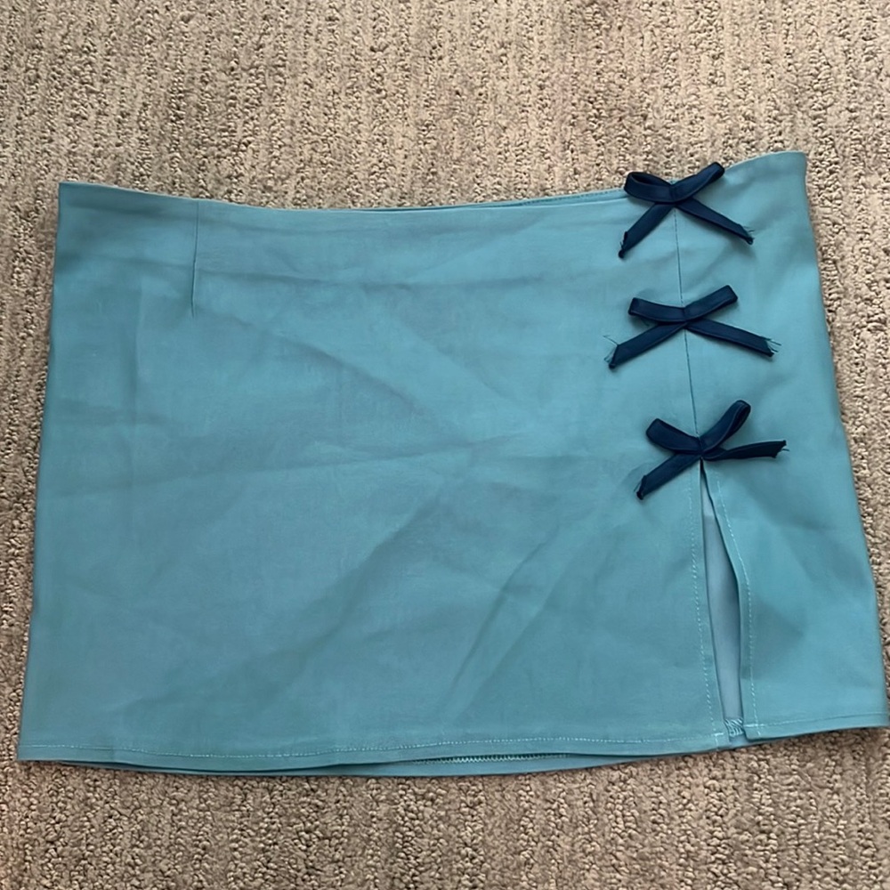 Blue bow skirt